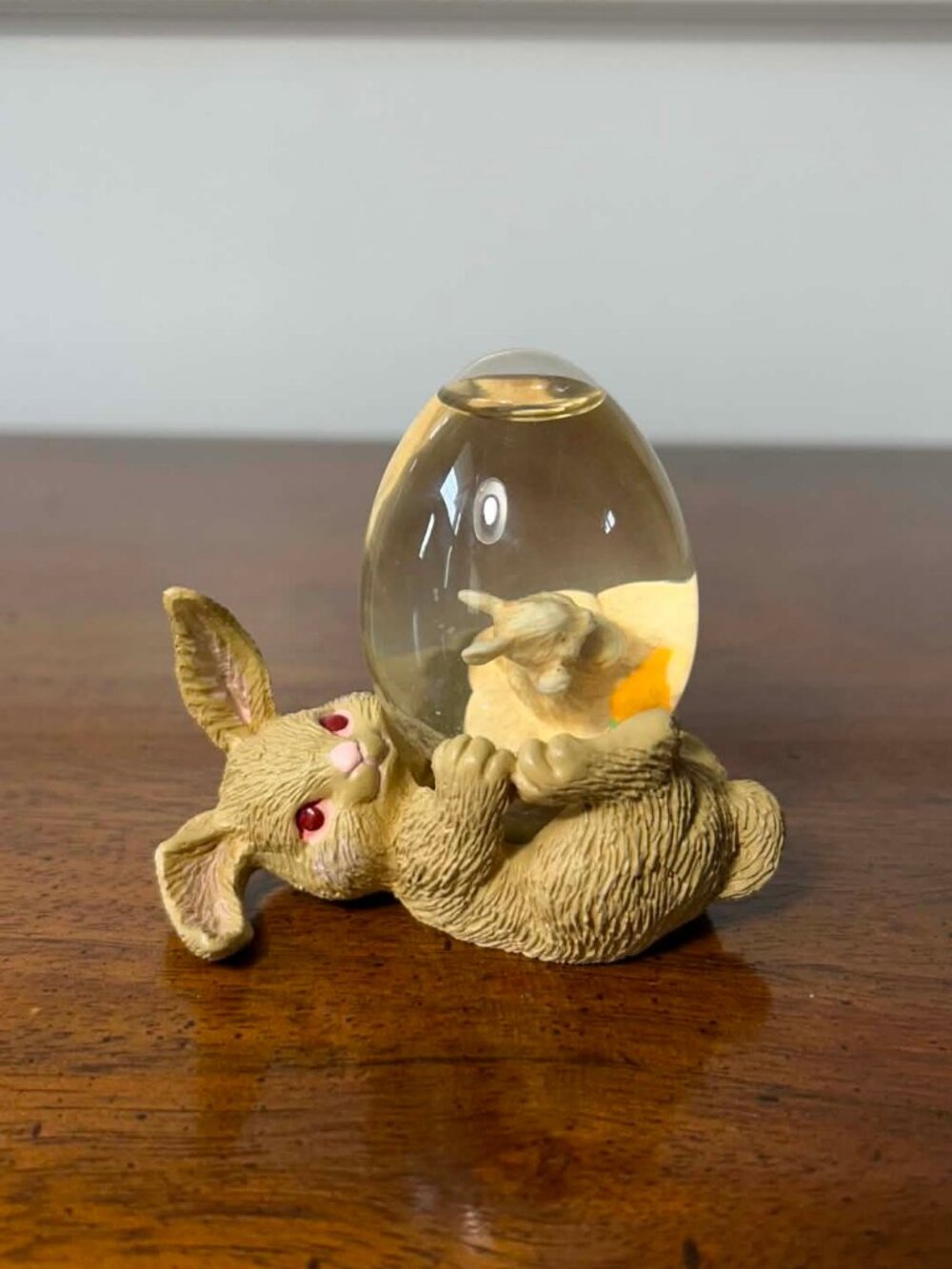 Bunny snow globe